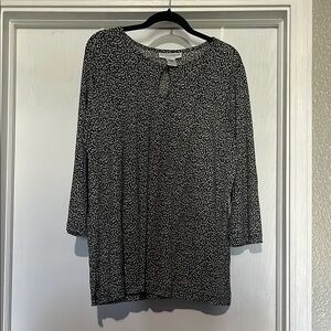 Sag Harbor Black and White Swirl Top